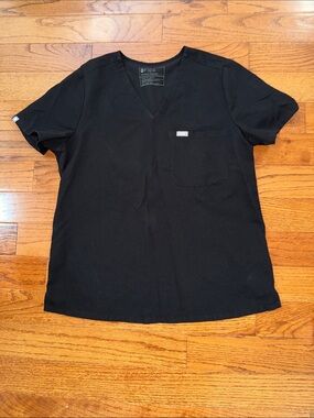 Figs Women's Black V-Neck Short Sleeve Top
